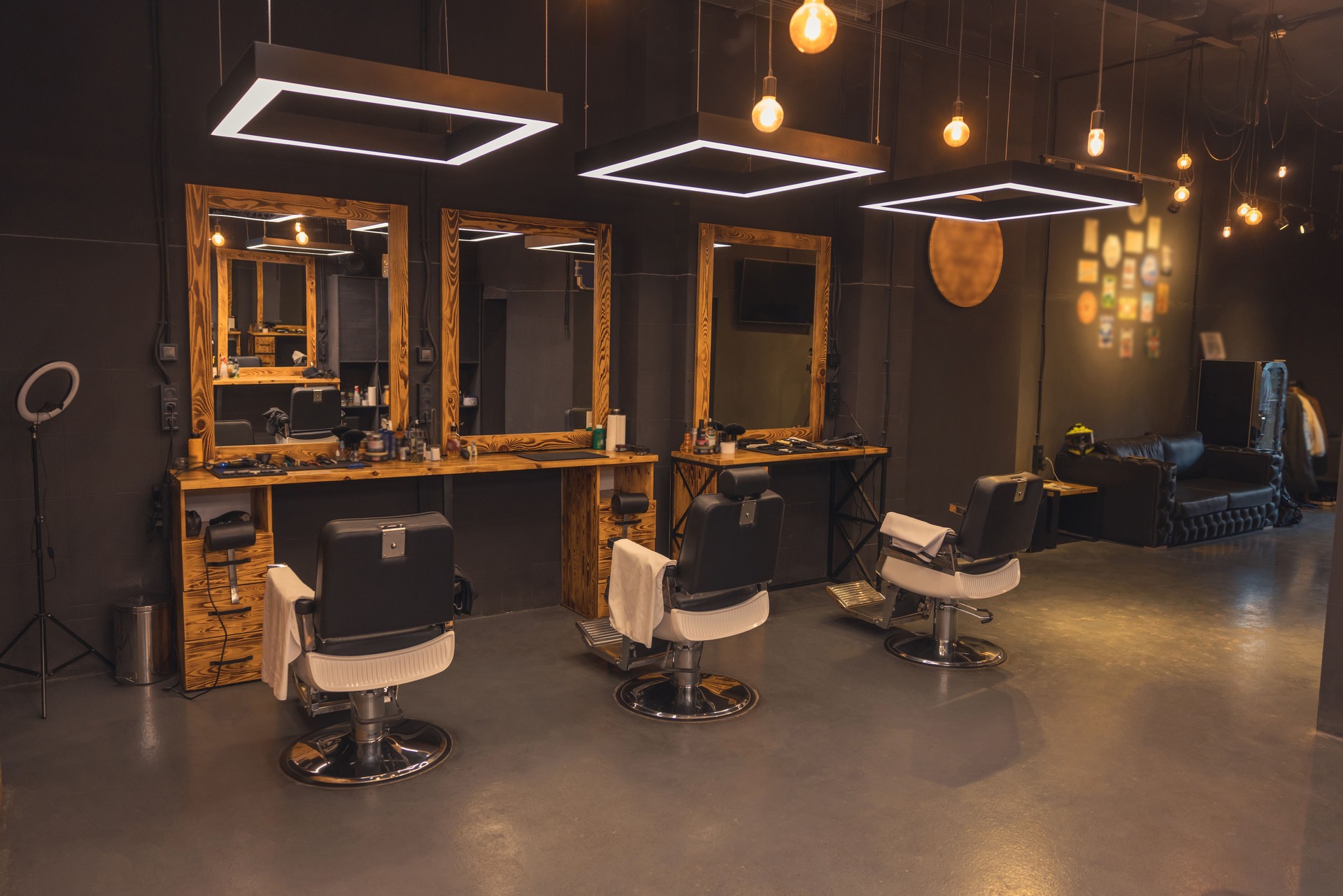 Picture of a luxury barbershop with nice interior